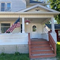 Building Photo - 208 S Main St