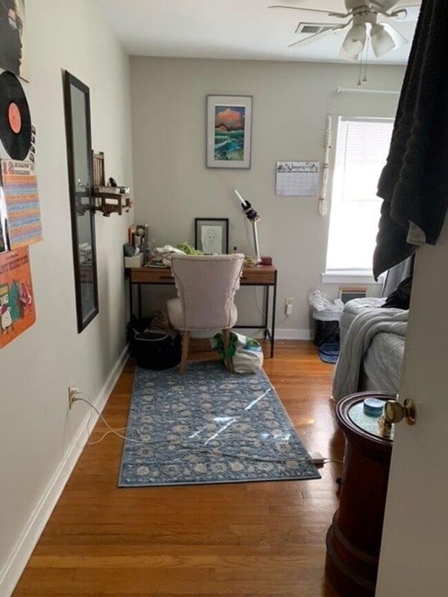 Building Photo - 173R