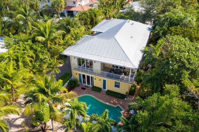 Primary Photo - 920 Lago Mar Ln