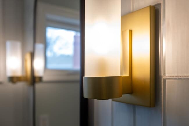 Building Photo - 6661 Woodson Dr