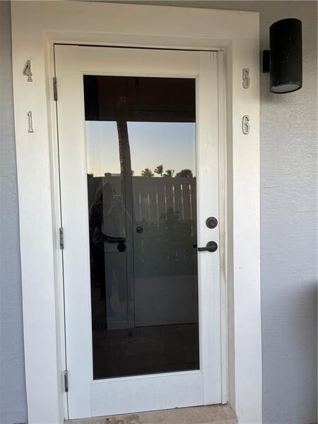 Building Photo - 4564 El Mar Dr