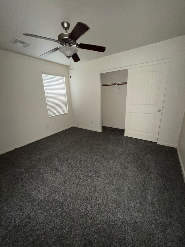 Building Photo - Beautiful 3 bedroom home in Gilbert! NEW CARPET NEW PAINT
