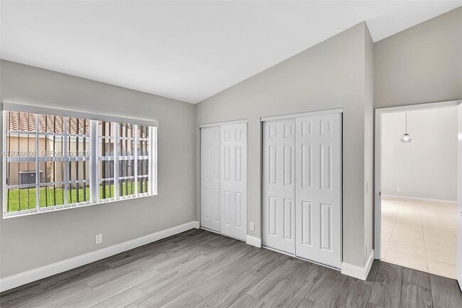 Building Photo - 1439 Springside Dr