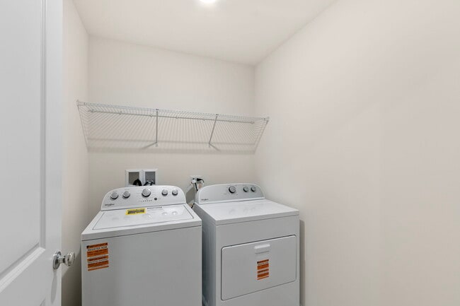 Building Photo - 660 Switchgrass Wy