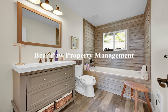 Building Photo - Beautiful Home on Conifer Mountain!!