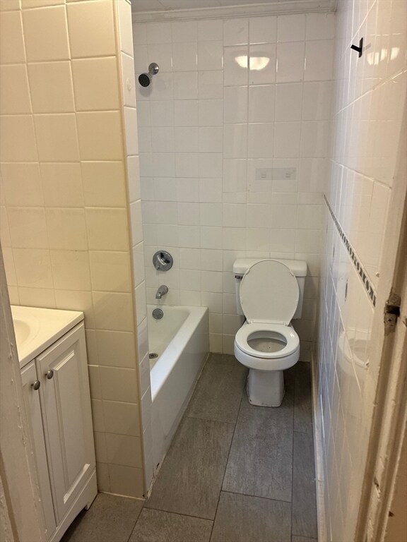 Building Photo - 1725 Commonwealth Ave