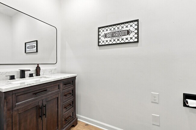Building Photo - 4225 Twin Rivers Dr