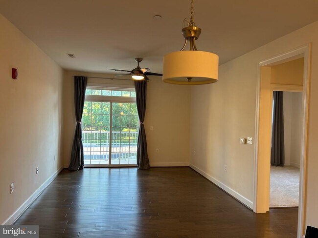 Building Photo - 10530 Resort Road