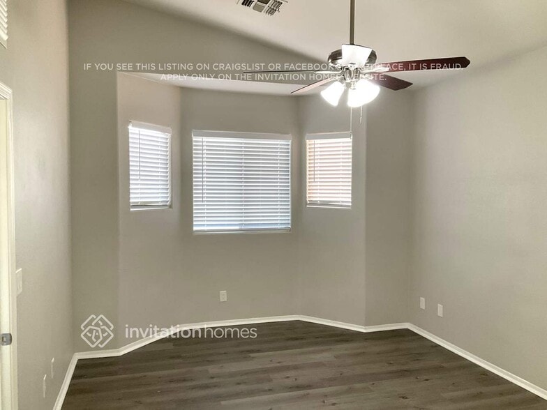 Building Photo - 10427 E Billings St