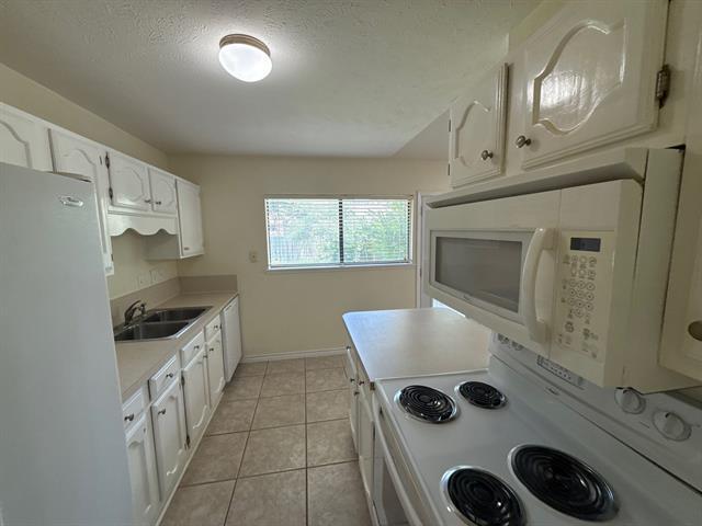 Building Photo - 1312 Timberview Dr