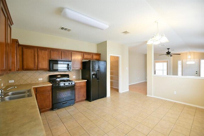 Building Photo - 2439 Pearson Way