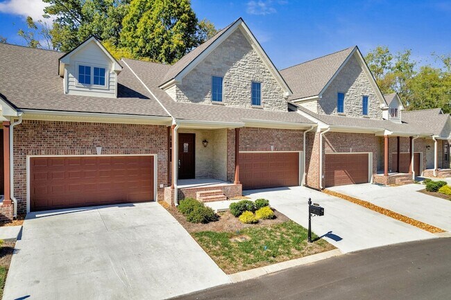 Building Photo - 118 Nickolas Cir