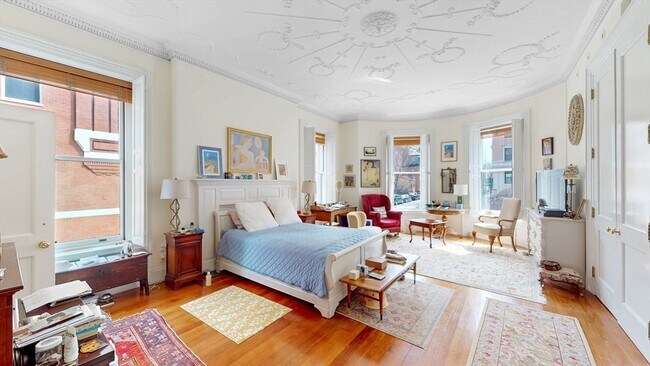 Building Photo - 404 Beacon St