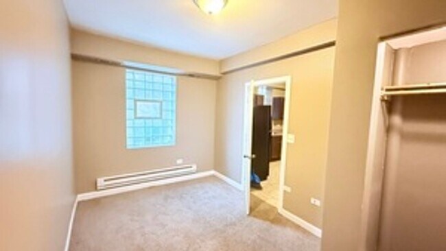 Building Photo - 8017 S Phillips Ave