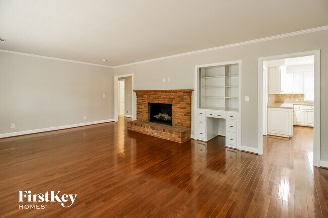 Building Photo - 401 Idlewild Dr
