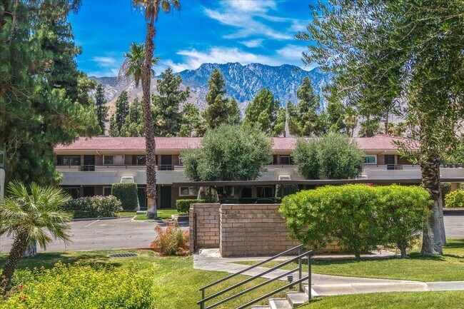 Building Photo - 2860 N Los Felices Rd