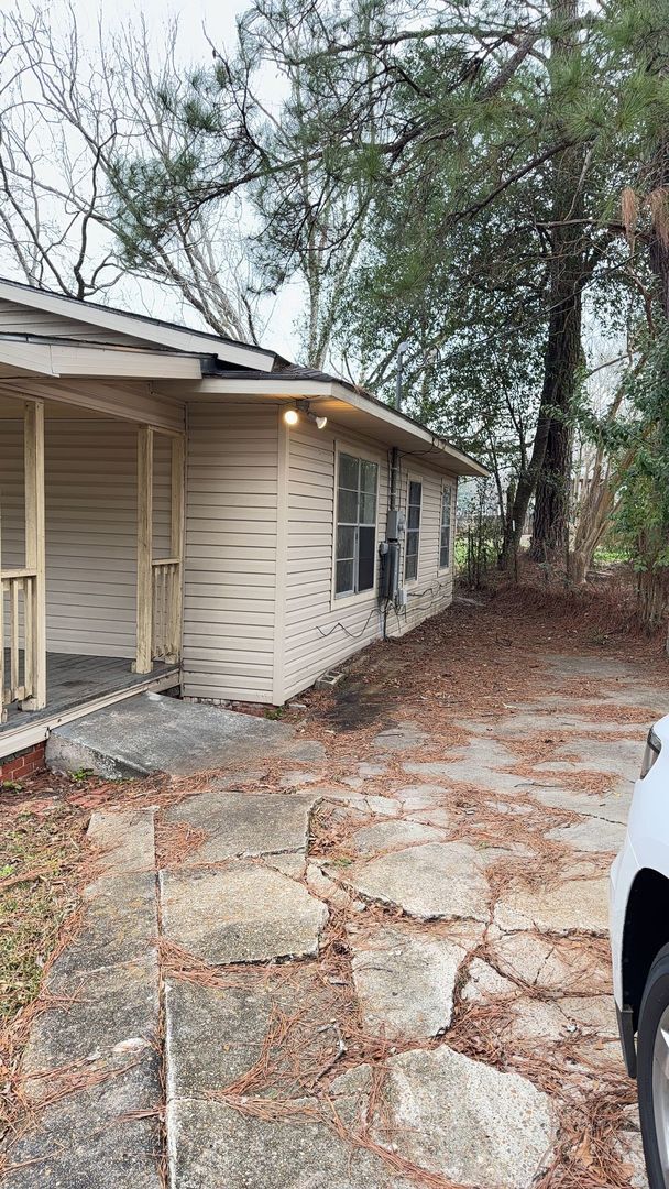 Building Photo - 591 Perdue Place, Greenville