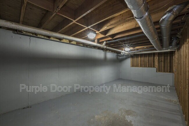 Building Photo - 4281 Keheley Lake Dr