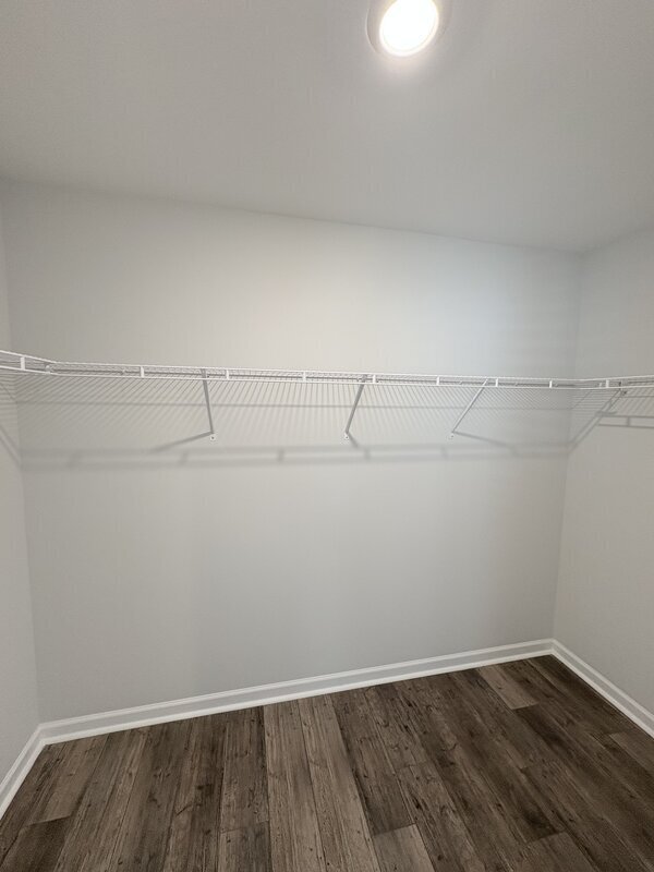 Building Photo - 153 Brockway Dr