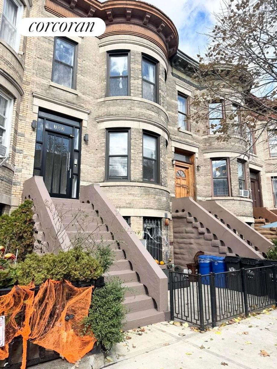 Building Photo - 703 MacDonough St