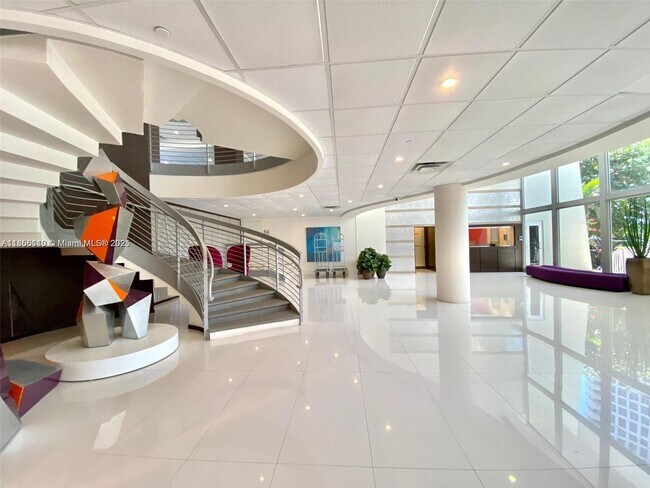 Building Photo - 5701 Collins Ave