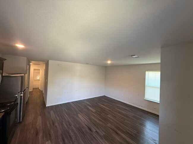 Building Photo - 5509 Nielan St