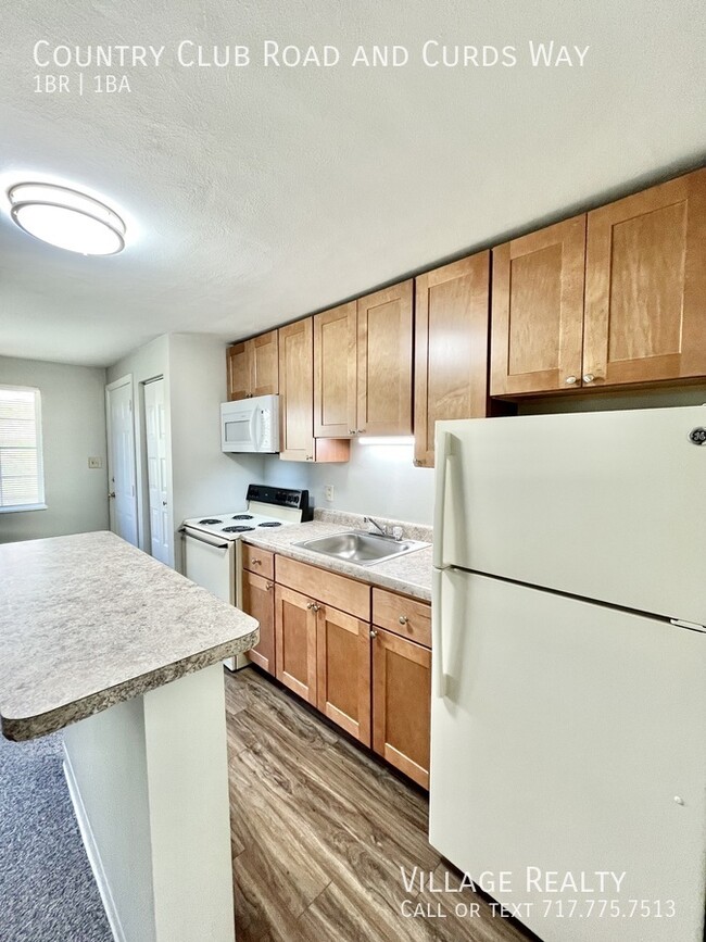 Building Photo - Newly-Remodeled 1-bed in small building wi...