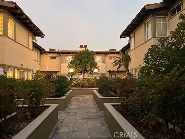 Building Photo - 38 N Bonnie Ave