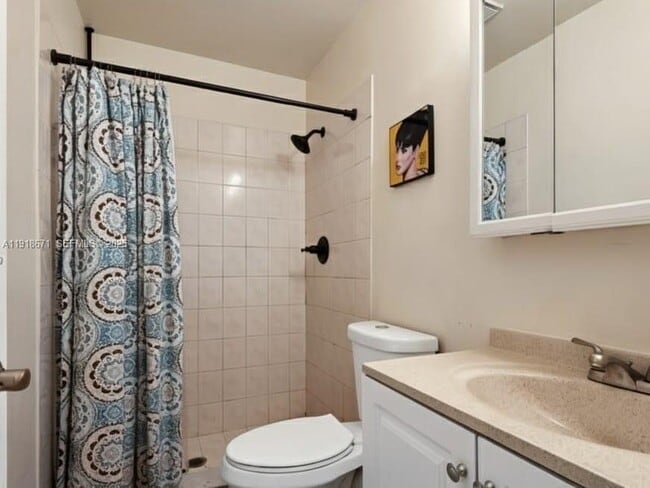 Building Photo - 8069 SW 19th Ct