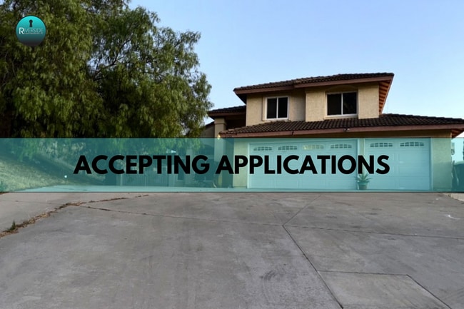 Primary Photo - INTRODUCING A RARE GEM IN MORENO VALLEY!! ...