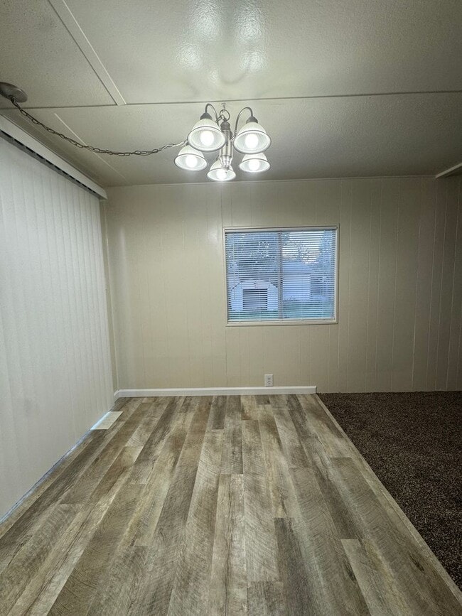 Building Photo - Looking for Tranquility? Look No Further!