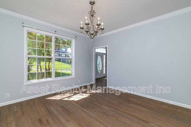 Building Photo - 1217 Dreamview Ln