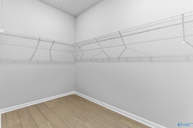 Building Photo - 305 Pond Spg Dr