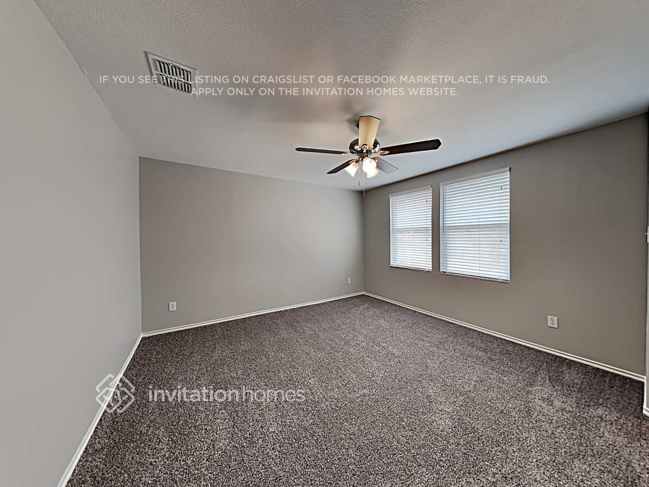 Building Photo - 1230 Sullivan Dr