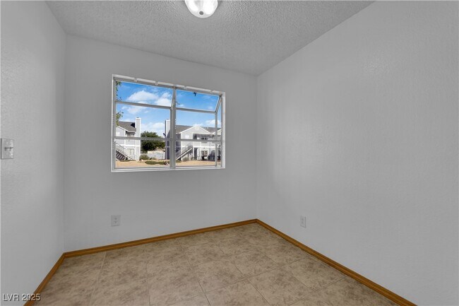 Building Photo - 1859 Dwarf Star Dr
