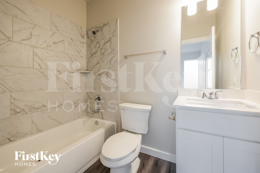 Building Photo - 18435 Idyllic Aly