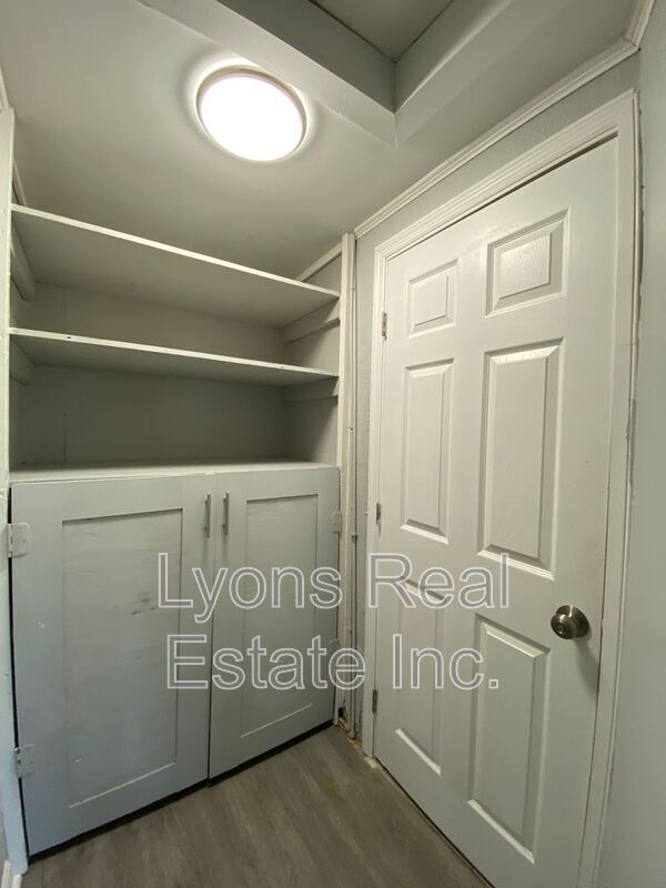 Building Photo - 1537 Piney Rd