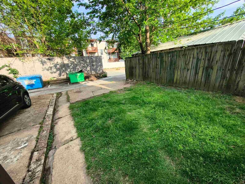 Building Photo - 3130 Maury Ave