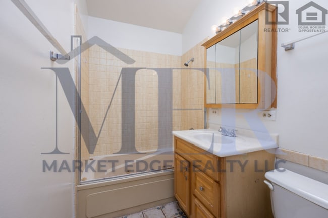 Building Photo - 3Bed/2Bath House at 19th Ave/Camelback! Move-In Ready on 06/11/2026! -- NO HOA! CORNER LOT!
