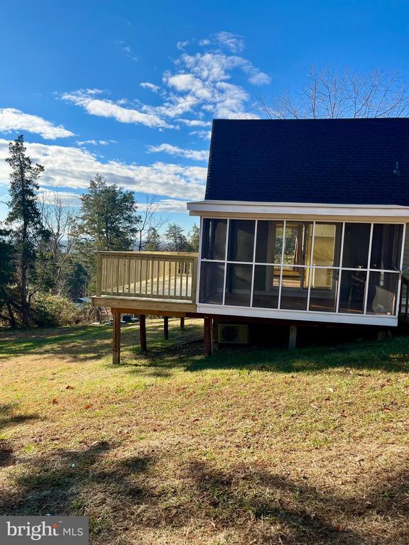 Building Photo - 265 Hill Climb Rd