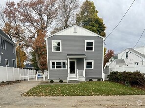 Building Photo - 70 Seminole Ave