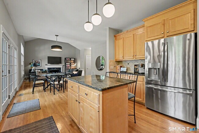 Building Photo - 1 Silvermine Rdg