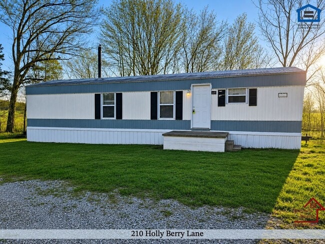 Building Photo - 210 Holly Berry Ln