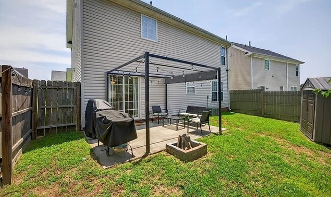 Building Photo - 6125 Birkdale Dr