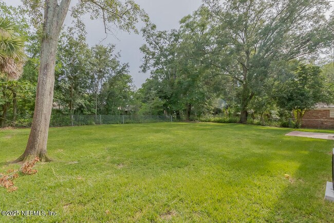 Building Photo - 5044 Somersby Rd