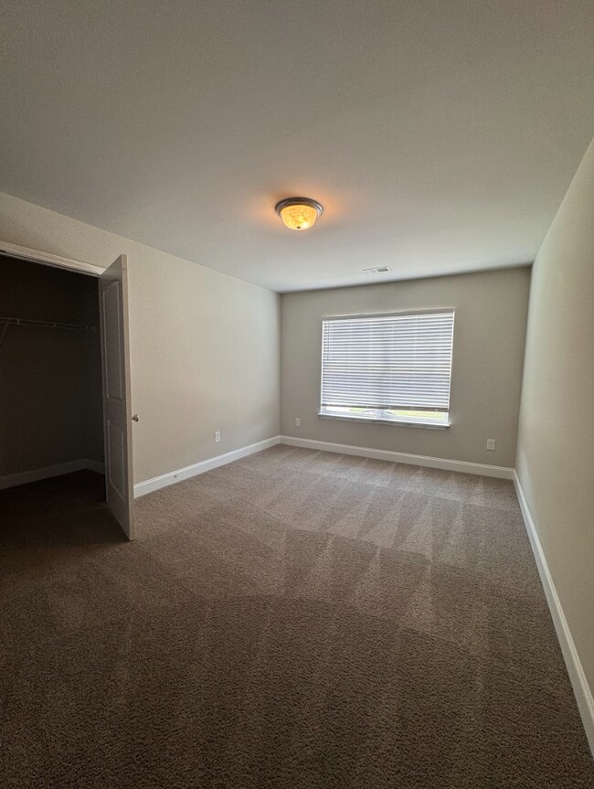 Building Photo - ???? Just Listed! Stunning Duncan Home Minutes from BMW, GSP & I-85