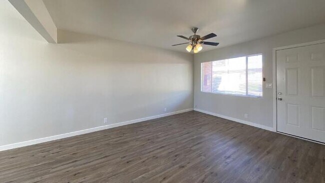 Building Photo - Newly Renovated Spacious 1 Bedroom with Vi...