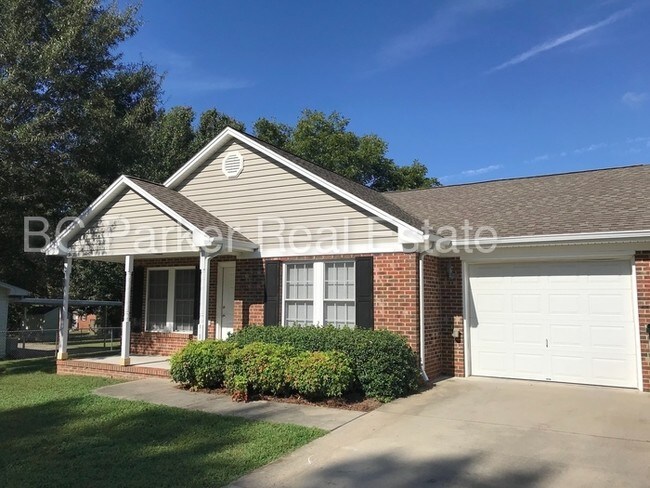 Primary Photo - 2 Bed, 2 Bath - Duplex