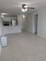 Building Photo - 2771 Riverside Dr