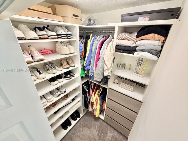 Building Photo - 4861 NW 83rd Path